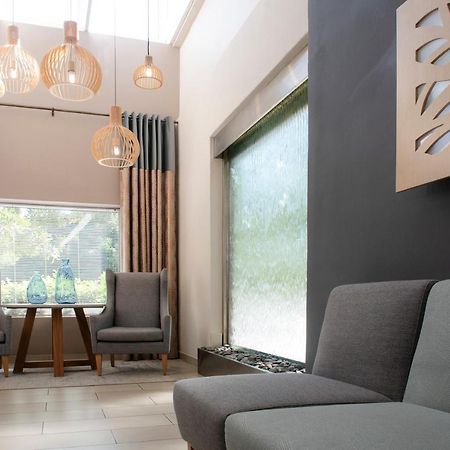 Palm Park Hotel Lephalale Экстерьер фото